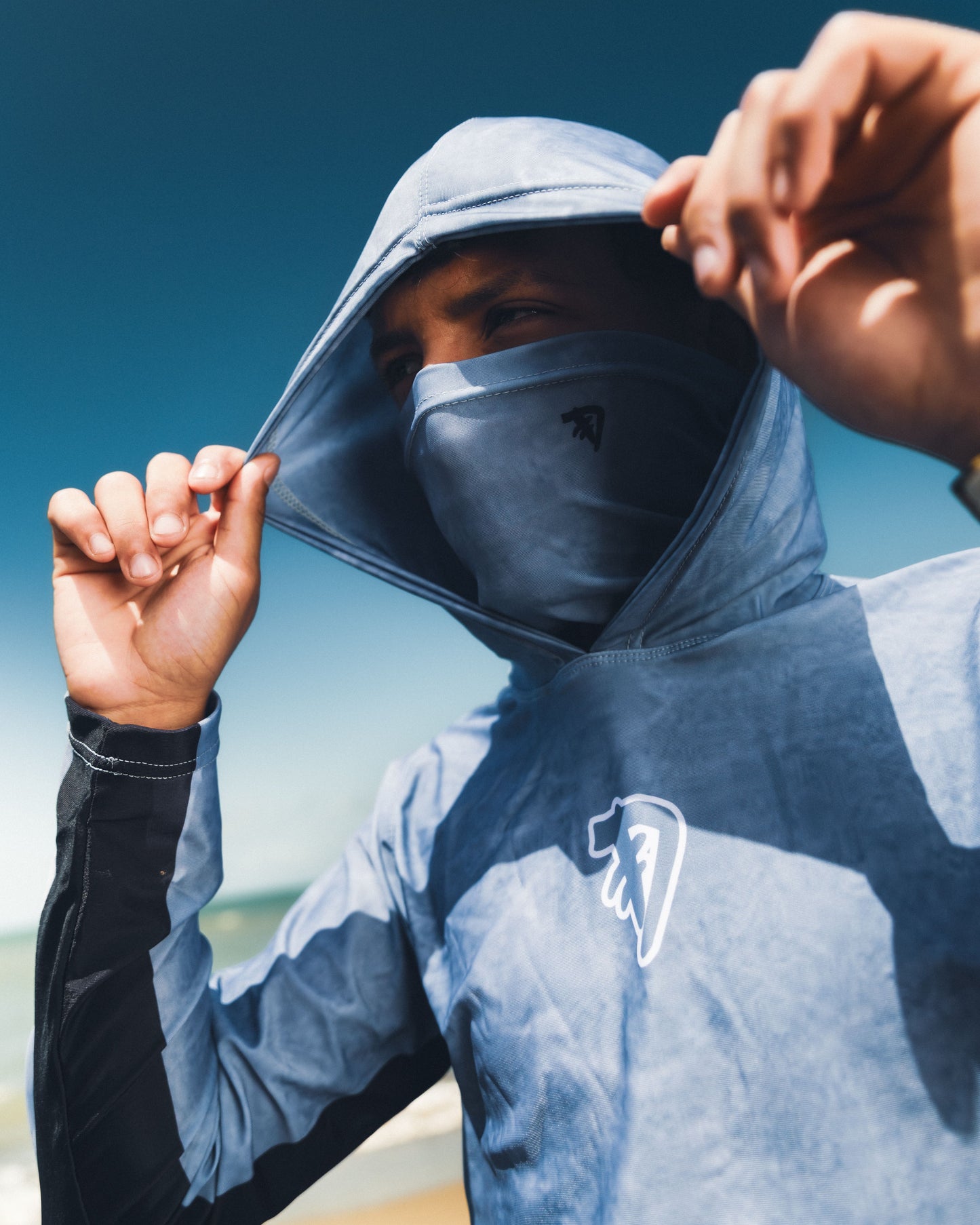 **RASHGUARD (LIMEWASH GREY/BLACK)