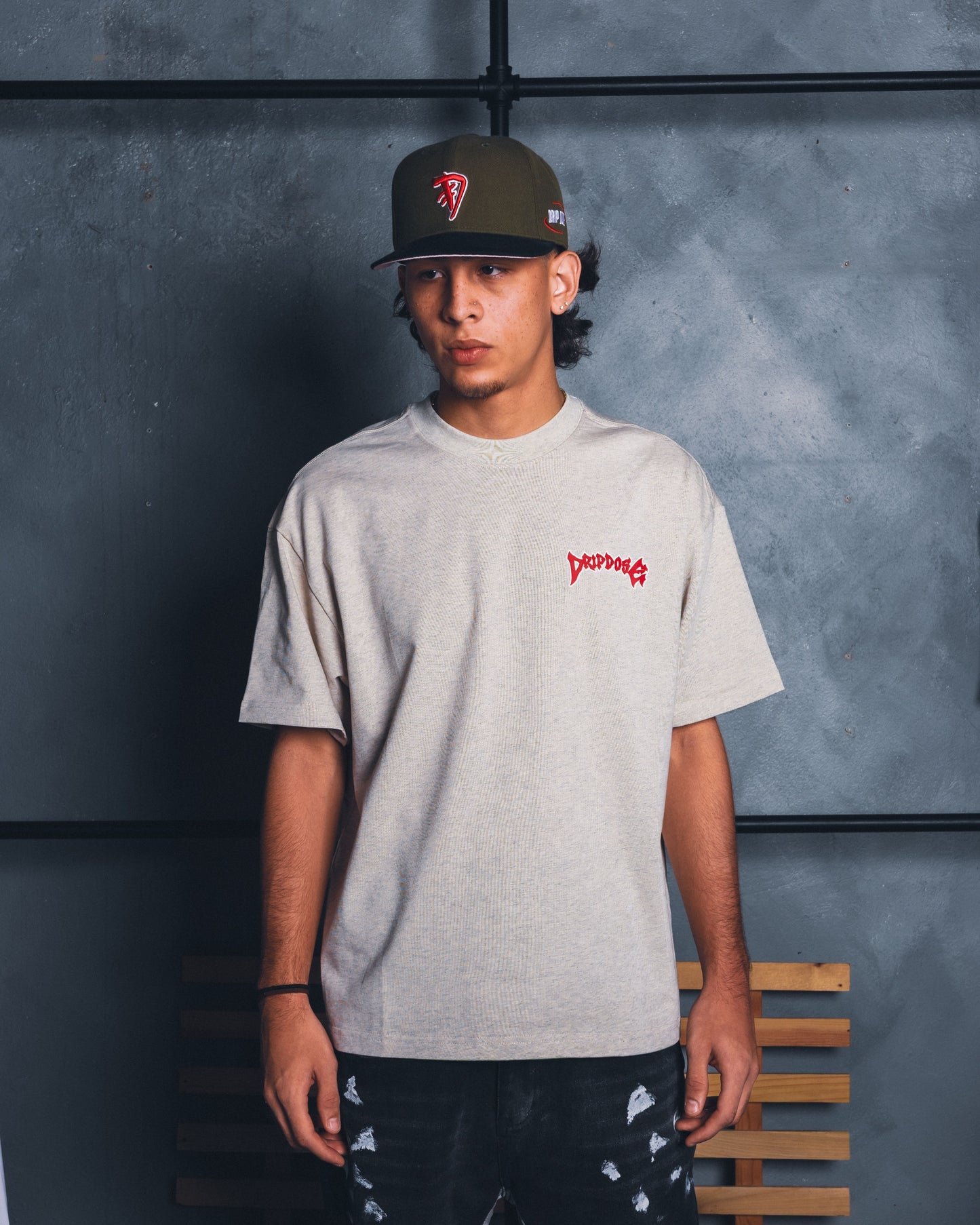 *Drip Dose Premium Basic Tee (SandGrey/Red)