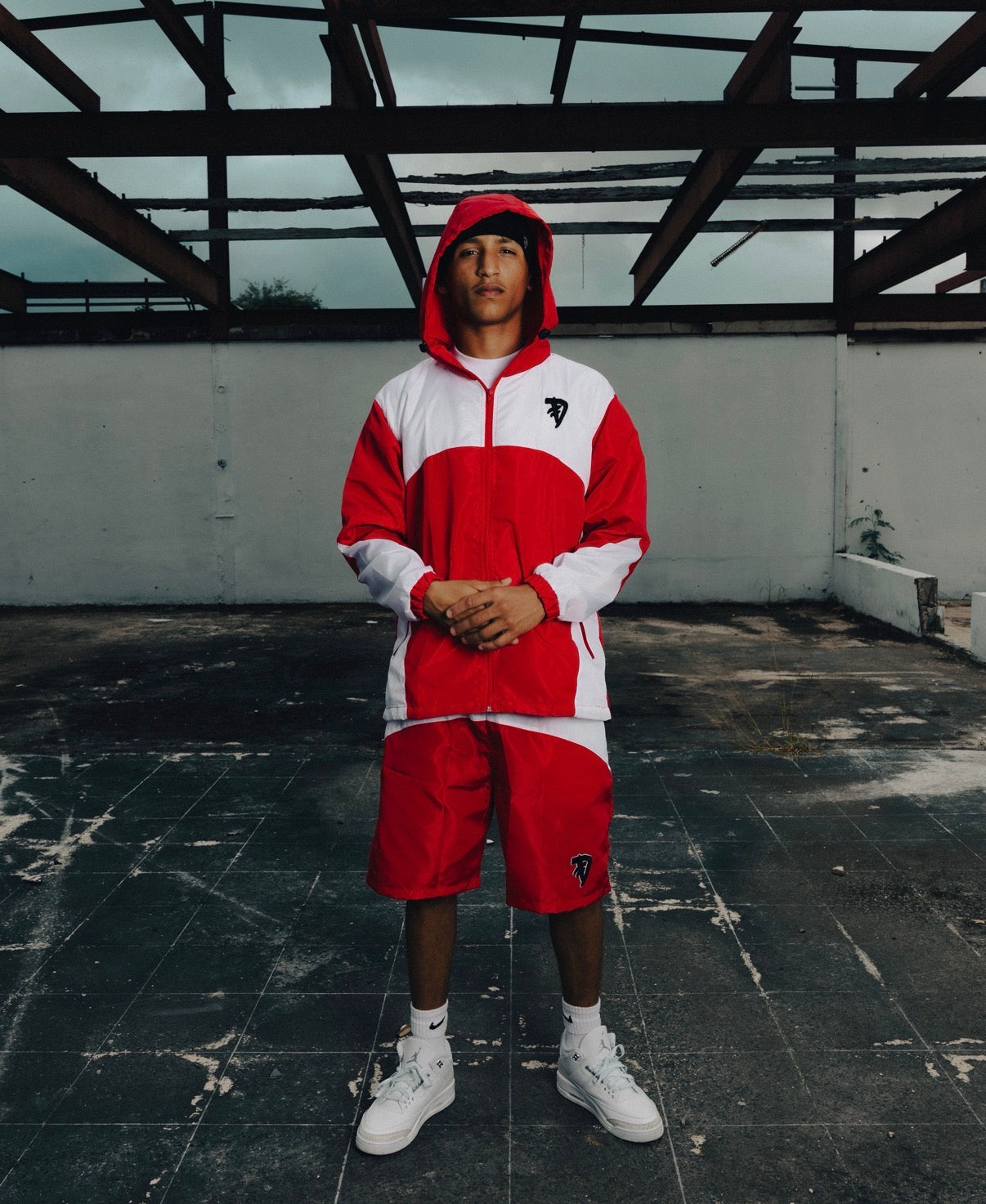 *TRACK SHORT (RED WHITE)