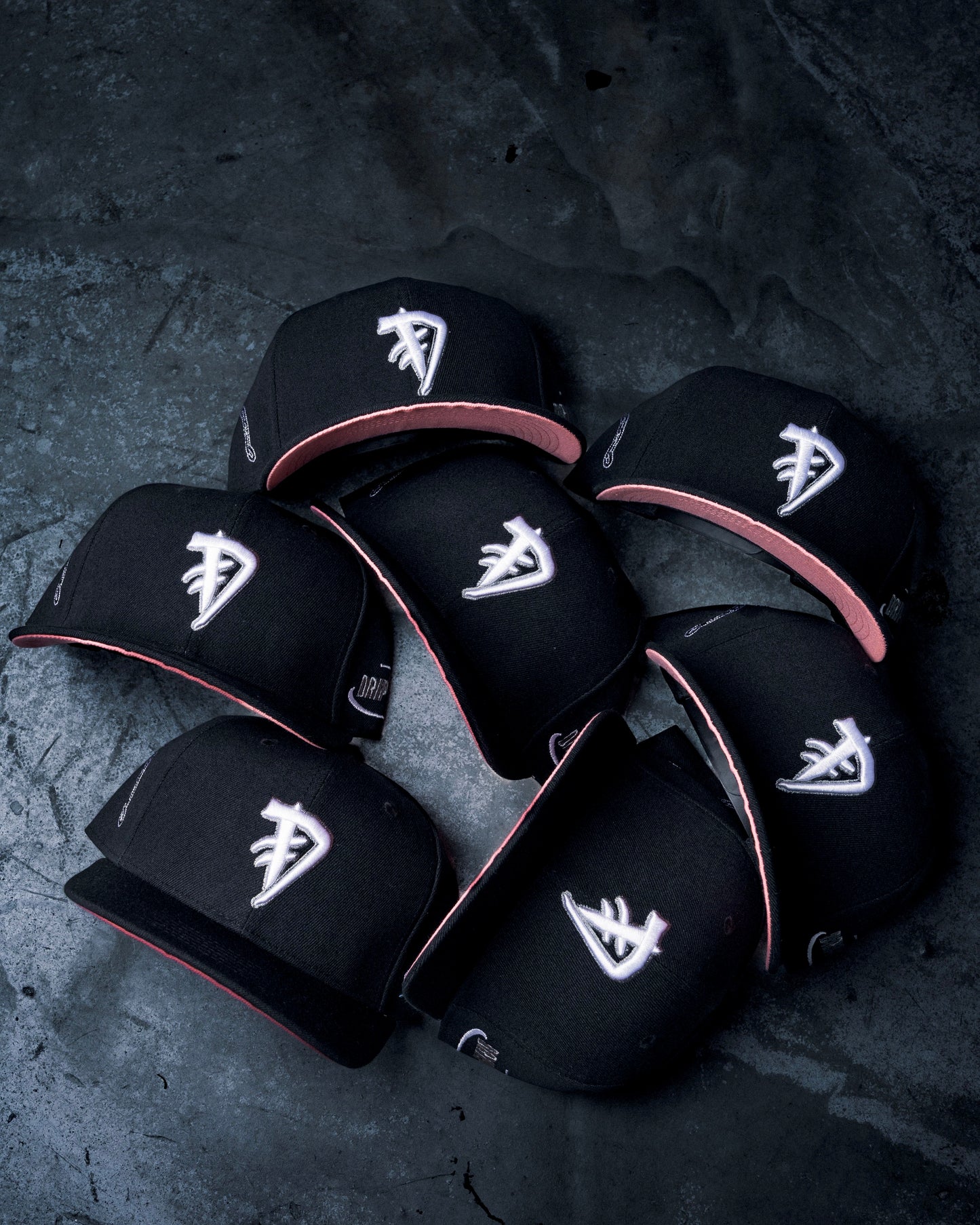 *Black & White Snapback* 🐼