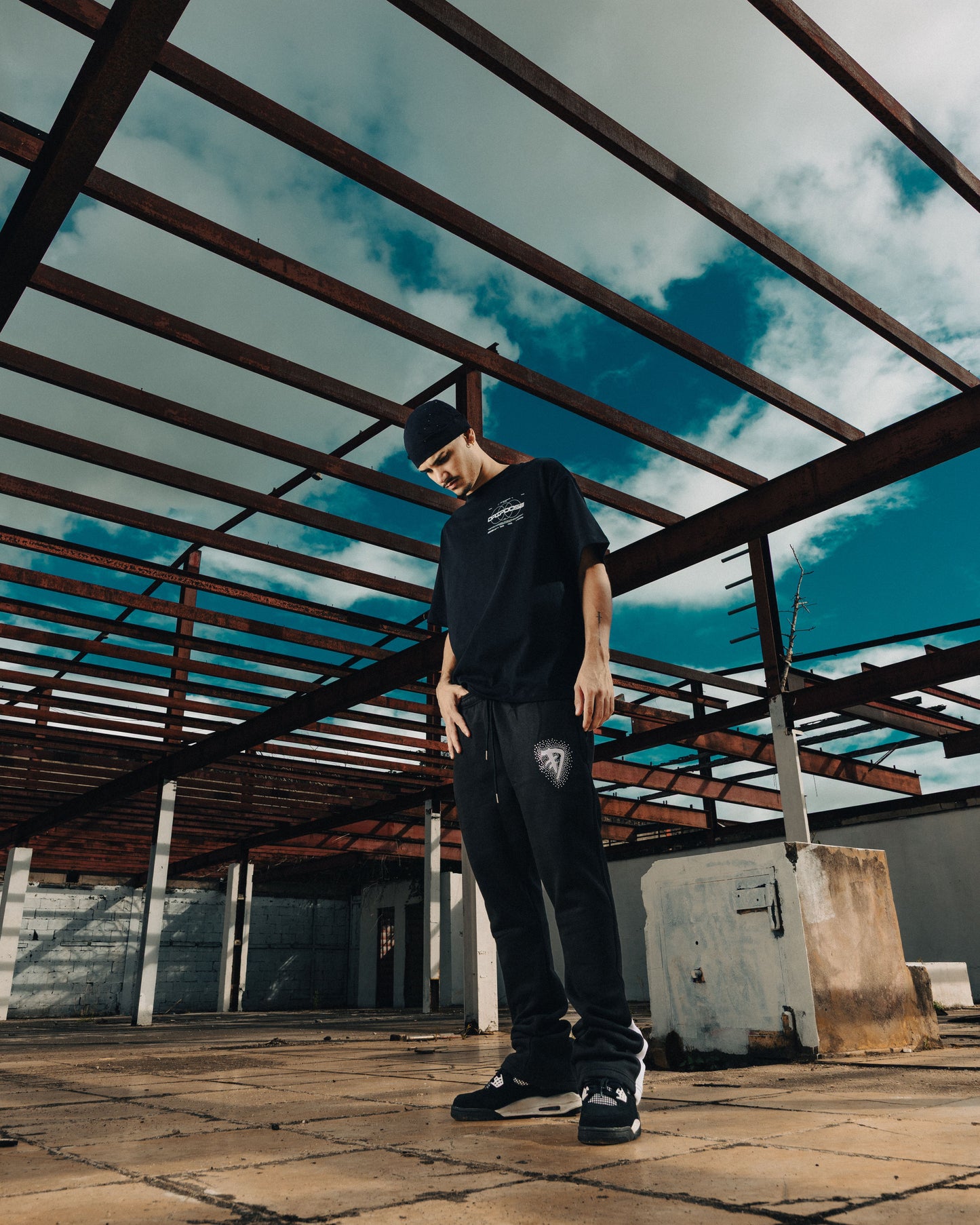 Rhinestones Flare Sweatpant