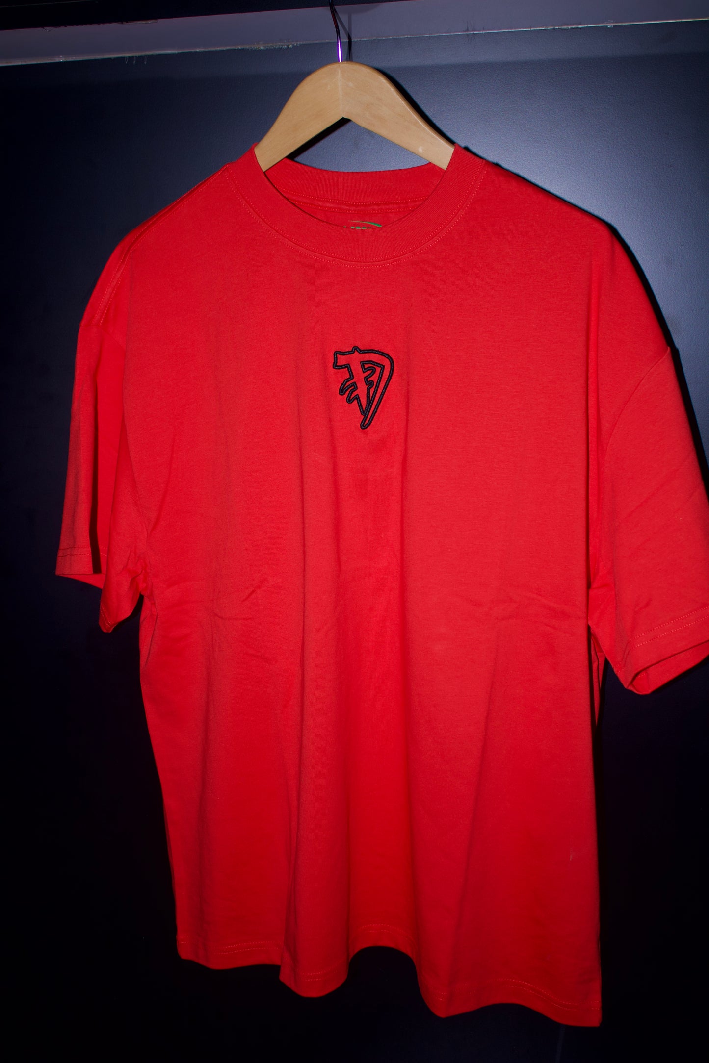 *Drip Essential Embroidered Logo [Red/Black]