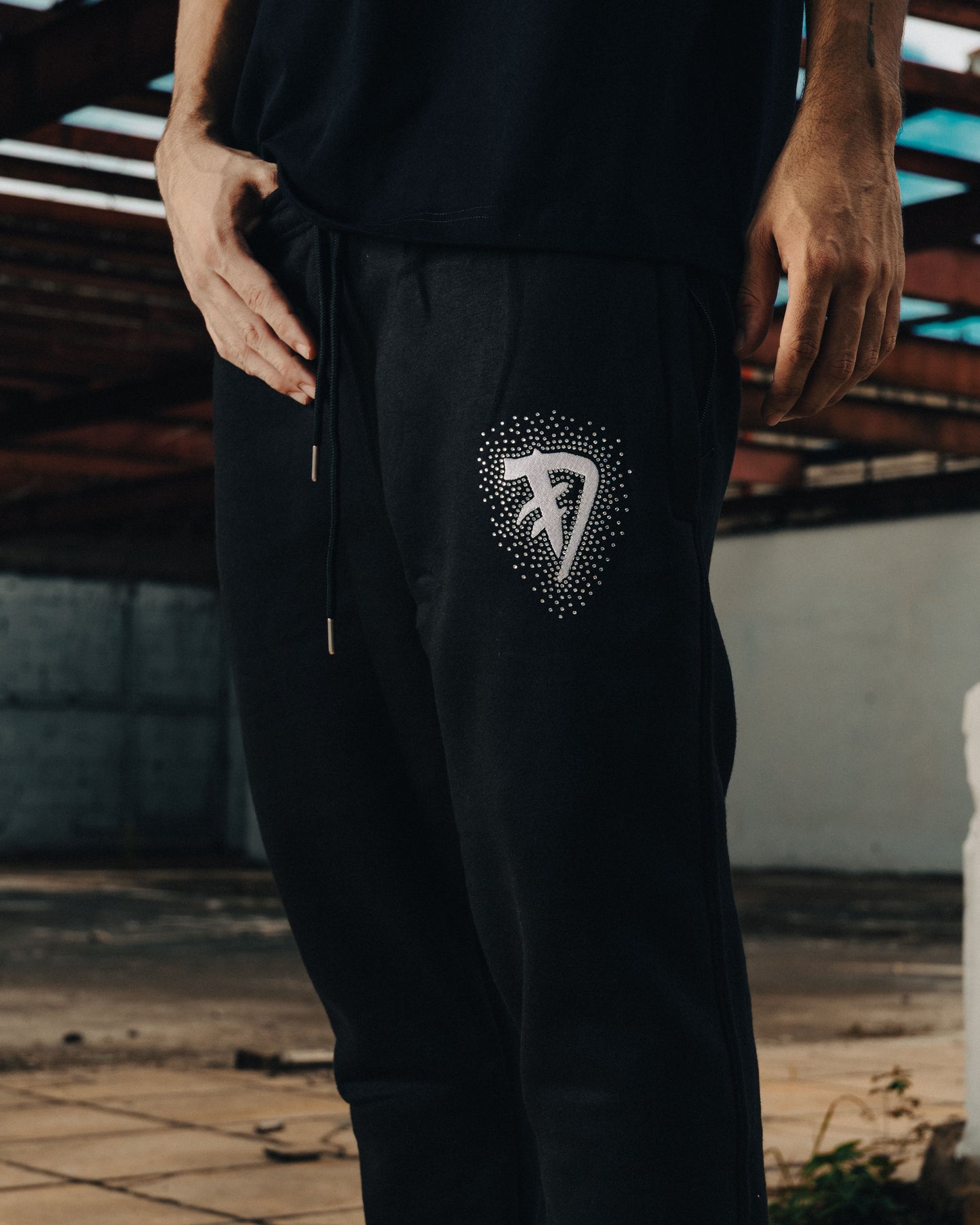 Rhinestones Flare Sweatpant