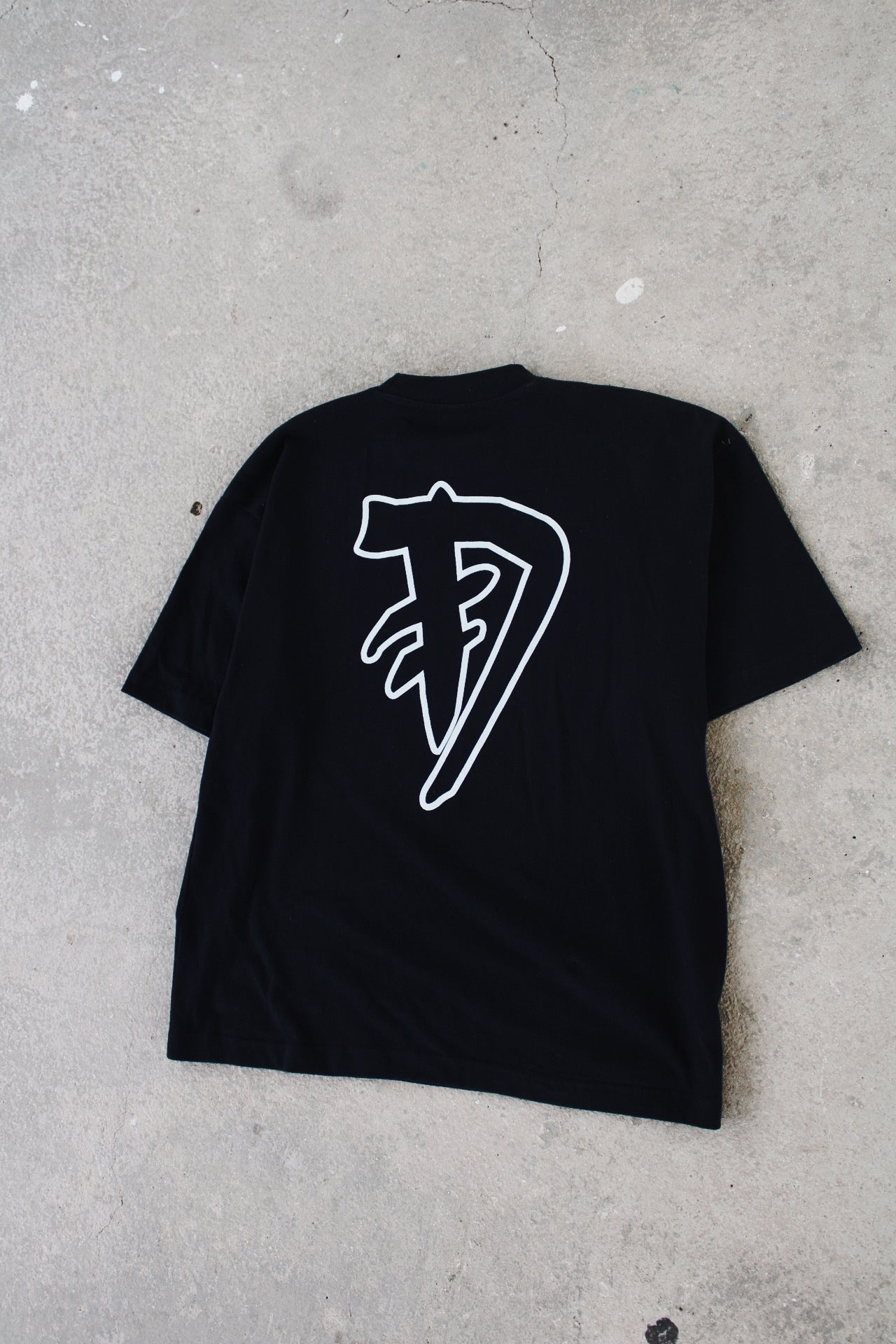 BLACKOUT TEE